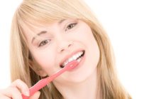 Dor de dente nem sempre é cárie! Pode ser uma retração gengival Dor de dente nem sempre é cárie! Pode ser uma retração gengival