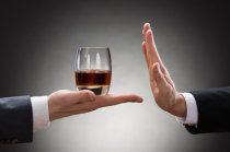 &Aacute;lcool e sa&uacute;de: 9 preju&iacute;zos que o consumo pode causar ao organismo